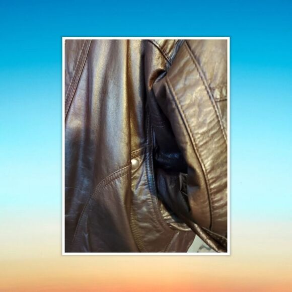 Gallery Rich Brown Leather Jacket Coat size Med. The inside is quilted. Slight w - Picture 5 of 7